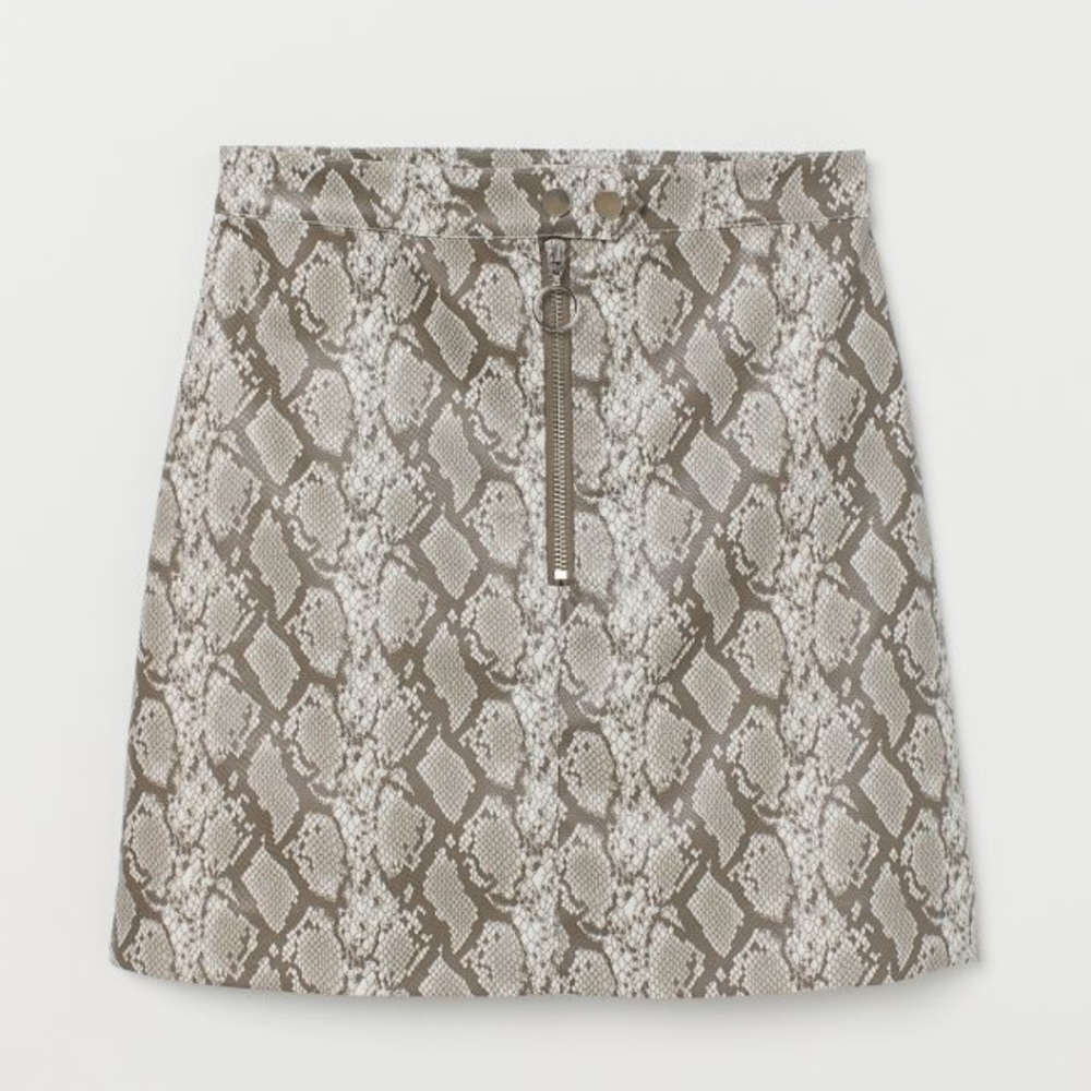[4] Gray Snake Skin Imitation Leather Mini Skirt